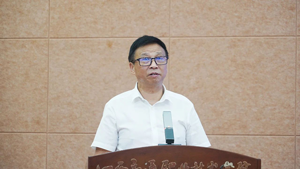 江西交通職業(yè)技術(shù)學(xué)院副院長(zhǎng)劉學(xué)斌